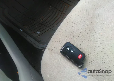 2012 Toyota Prius Two из США, поврежденный, VIN JTDKN3DU5C1533257